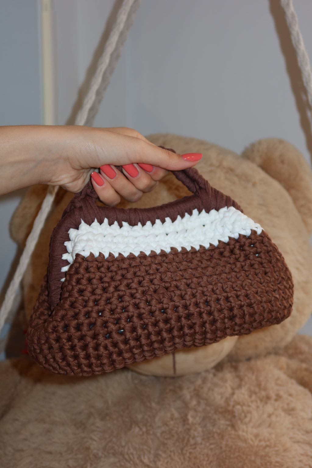 Borsa crochet nocciola e bianca