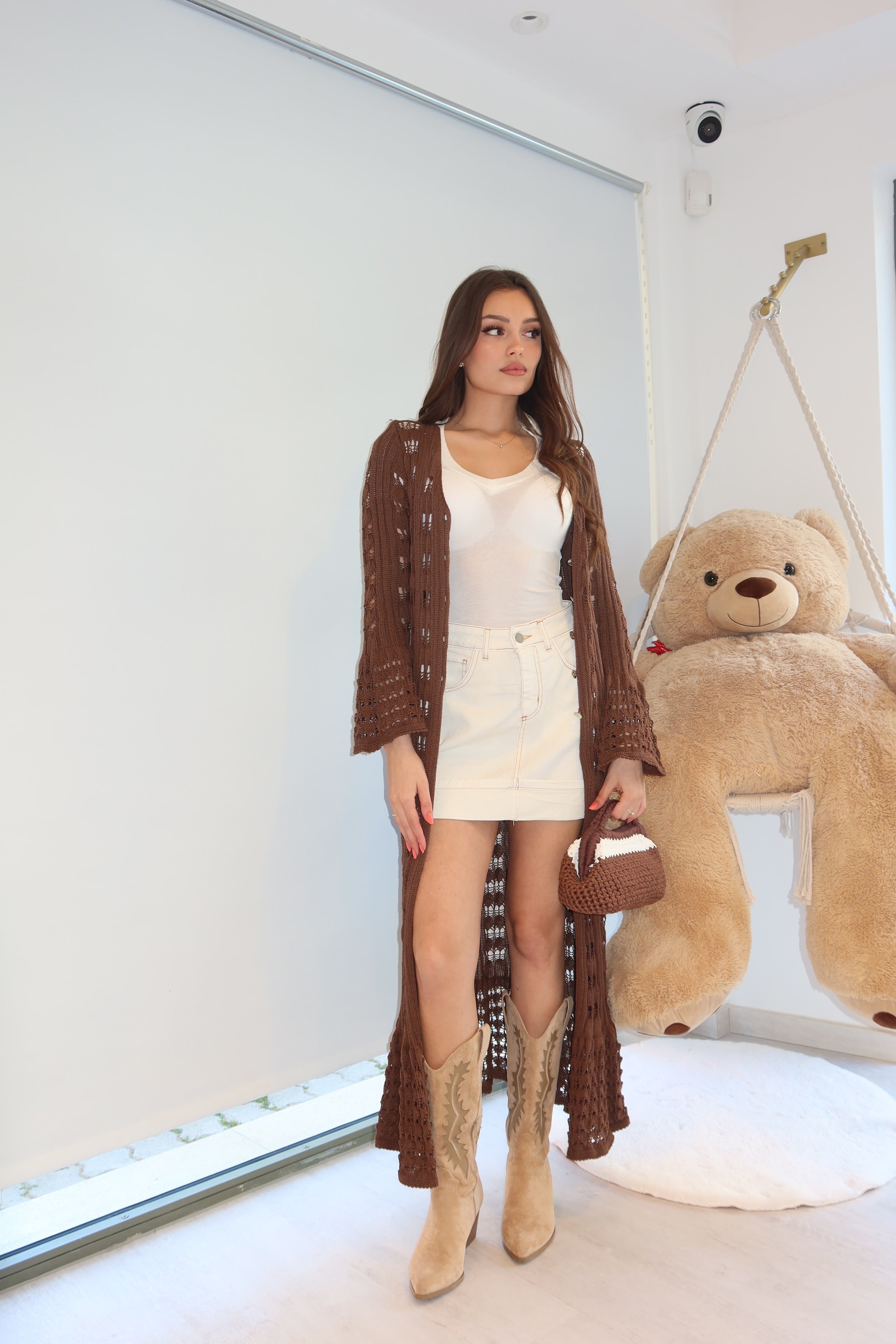Cardigan viral marrone