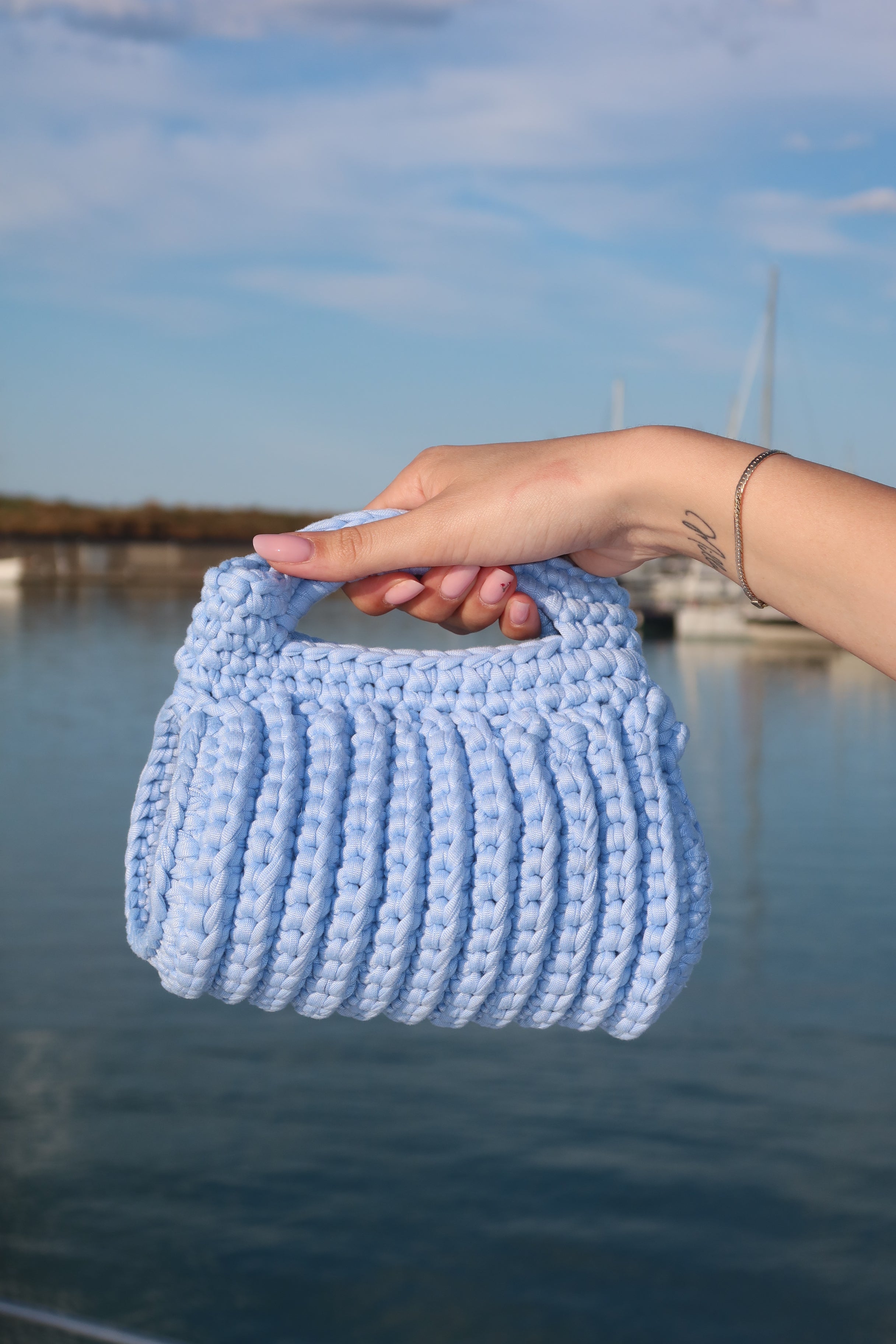 Borsa crochet azzurra