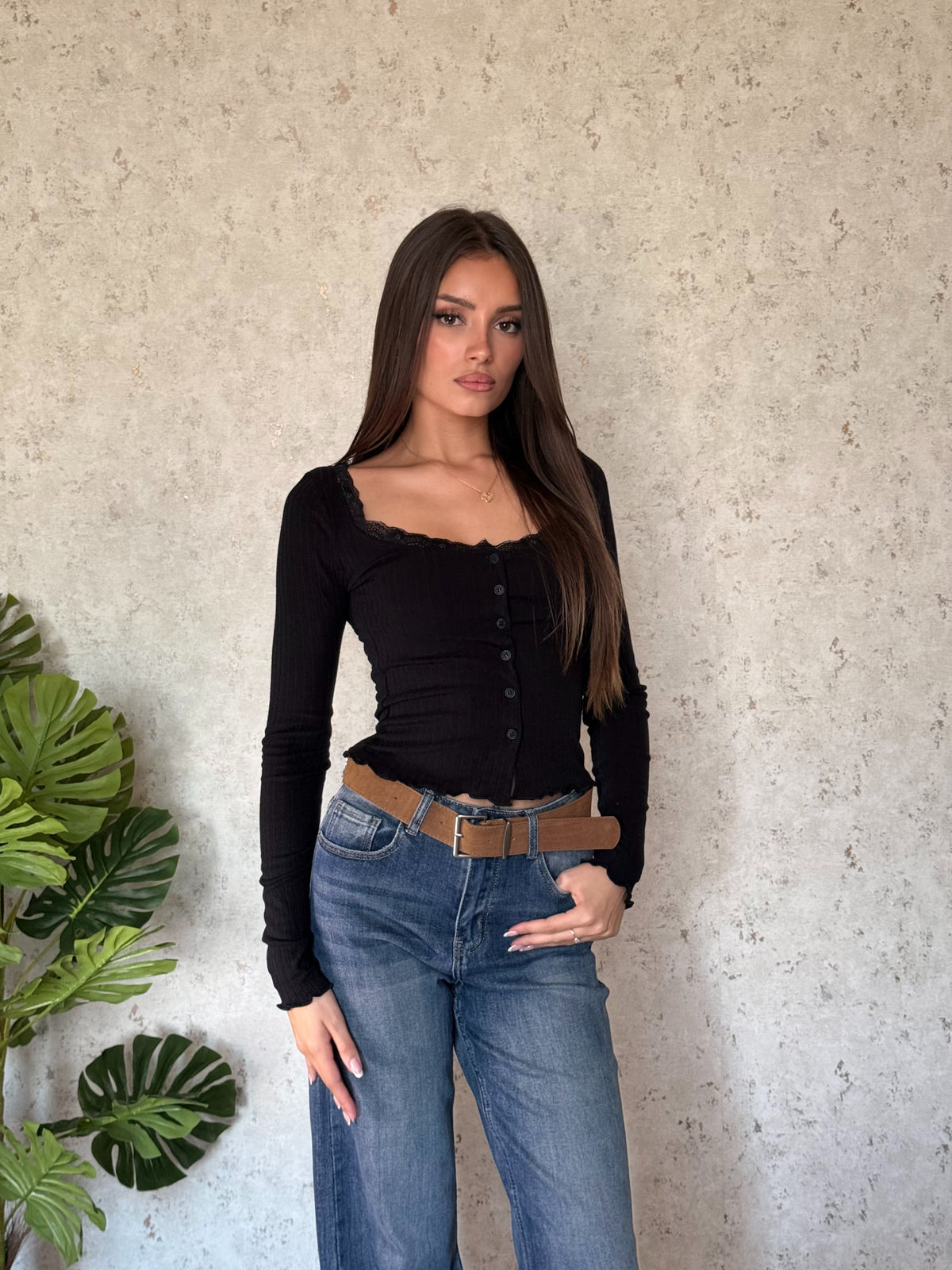 Maglia costina nera