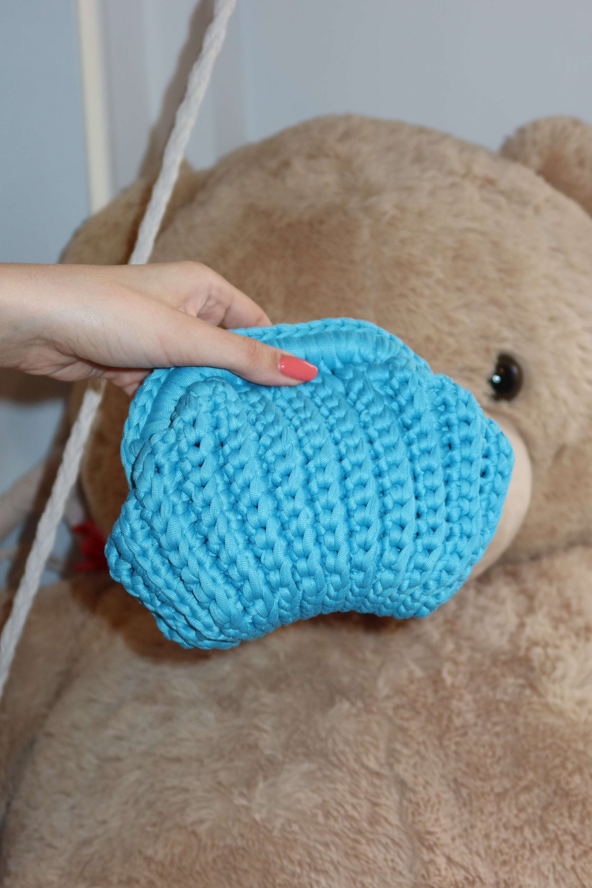 Borsa mini crochet azzurra
