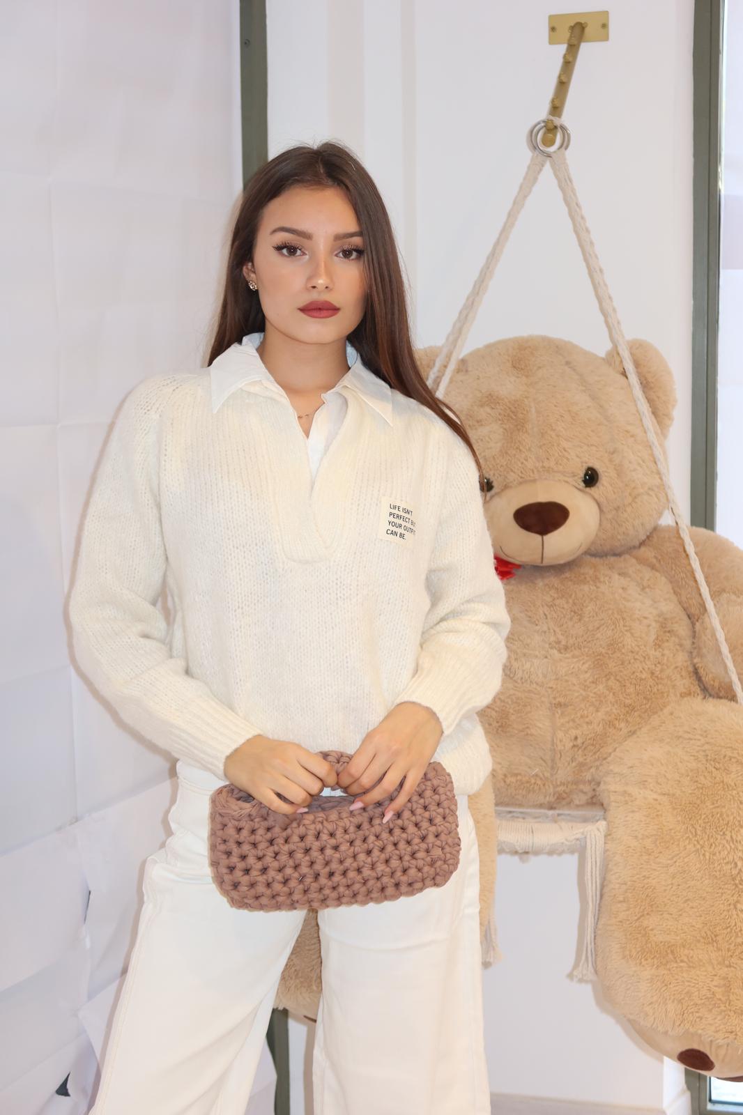 Maglioncino con camicetta