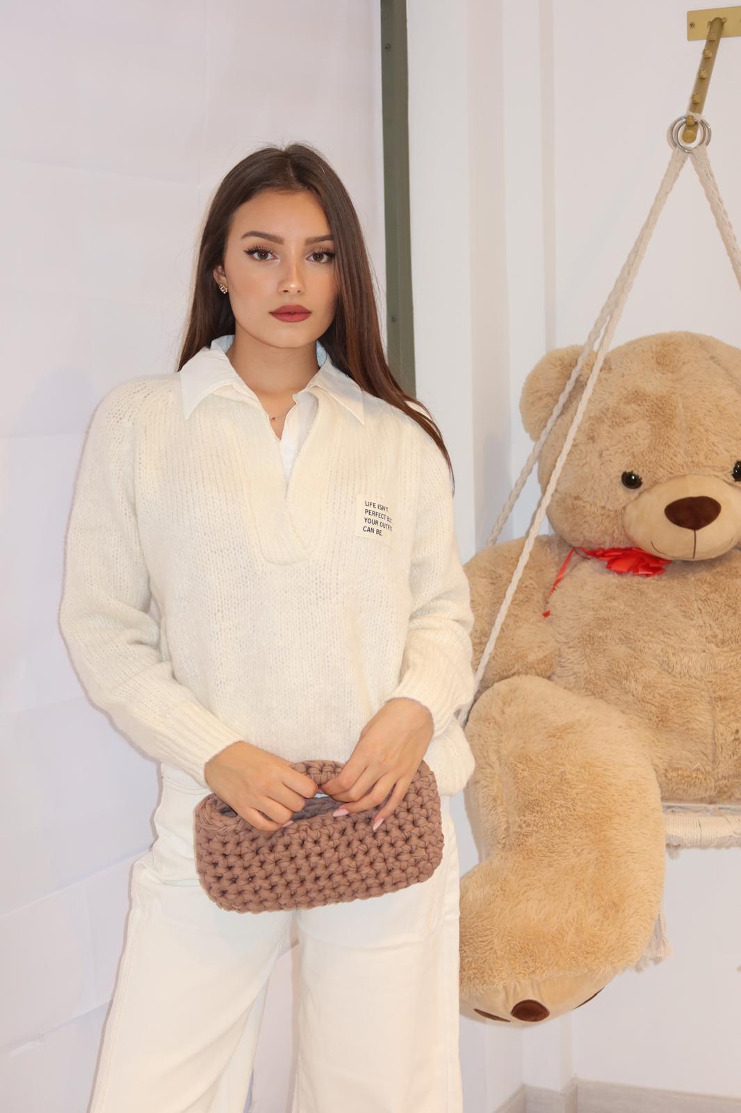 Maglioncino con camicetta