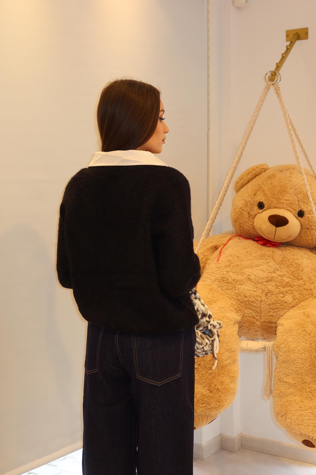 Maglioncino con camicetta