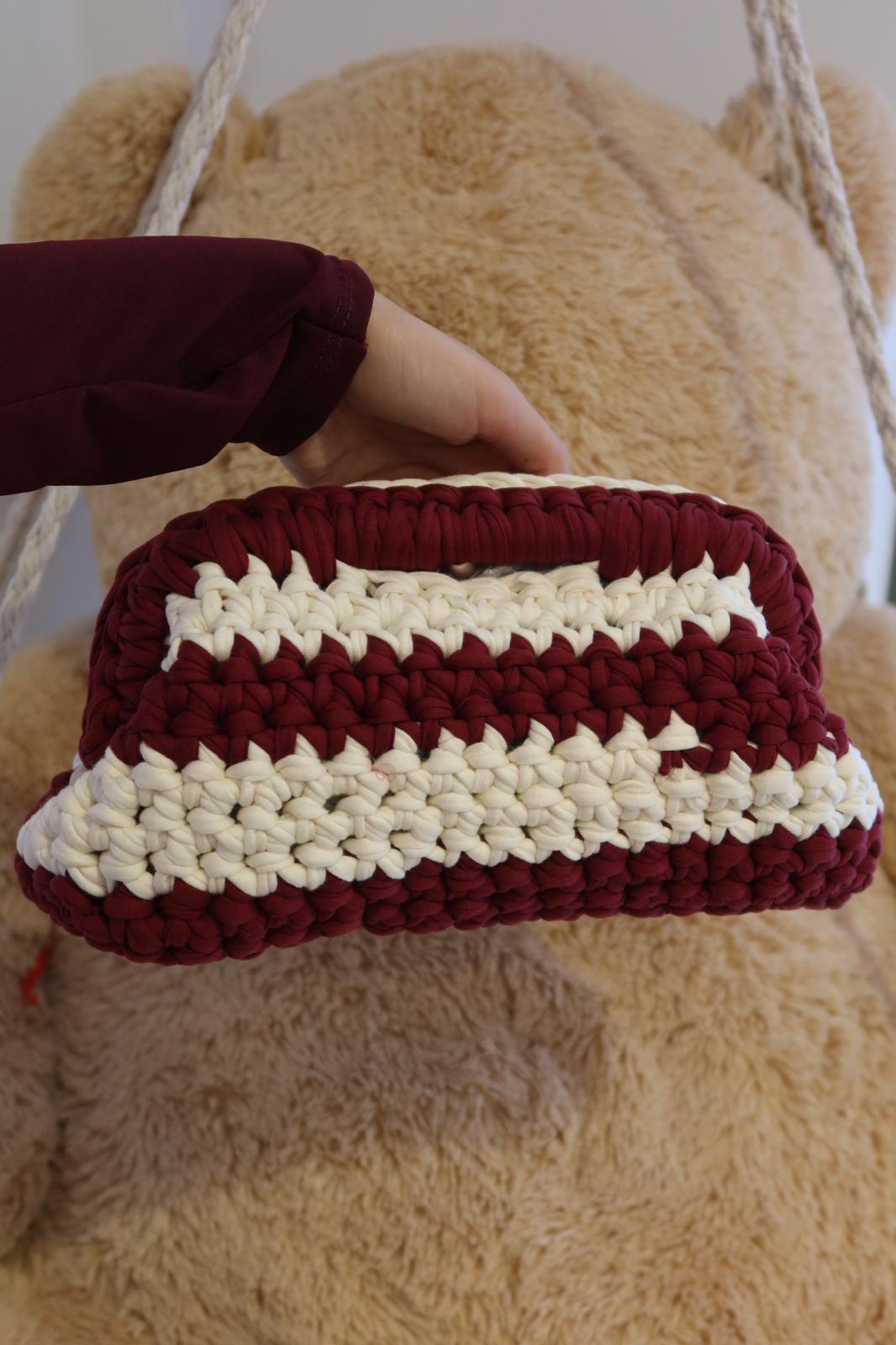 Mini pochette con striature bicolore