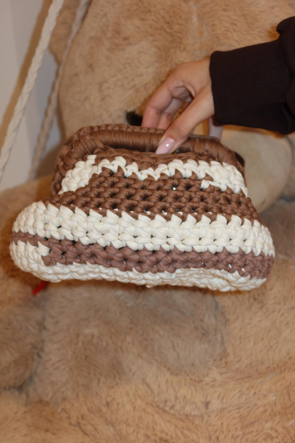 Mini pochette con striature bicolore